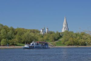 Серебряная волнистая узкая перевязь